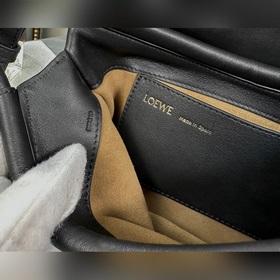 Сумка [черная] — 朕品 1w7 (буквенная цепочка приобретается отдельн