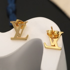 Золото и серебро в прекрасном сочетании. Серьги LV Louis Vuitton.