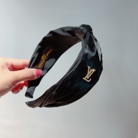 LV Louis Vuitton представляет новую модную кольцо для волос, модн