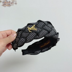 LV Louis Vuitton представляет новую коллекцию оболочек для волос