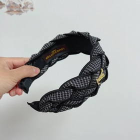 LV Louis Vuitton представляет новую коллекцию оболочек для волос