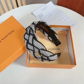 LV Louis Vuitton представляет новую коллекцию оболочек для волос 
