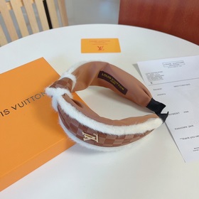 LV Louis Vuitton представляет новую коллекцию осенне-зимних ободк