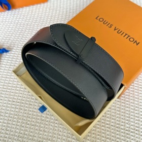 Серия Lv S-Lock, ширина 3,5 см, кожа с текстурой личи, произведен