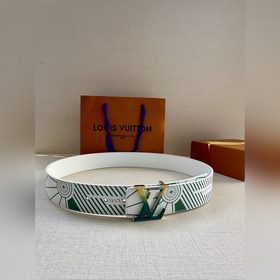 Двусторонний пояс LV Imprint придает повседневным образам уличный