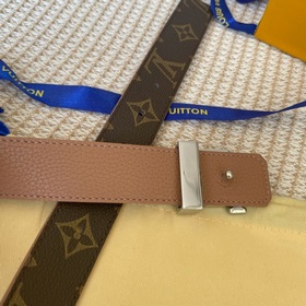 LOUIS VUITTON>Louis Vuitton SS22 женский пояс. Сделано в Испан