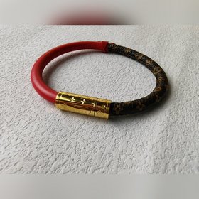 LV браслет из кожи с тиснением Louis Vuitton браслет из телячьей 
