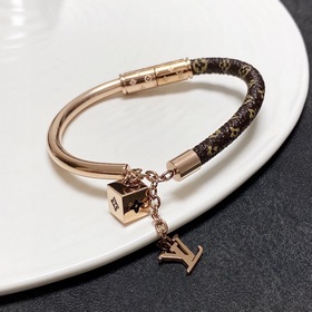 Оригинальный браслет из кожи LV Louis Vuitton, материал соответст