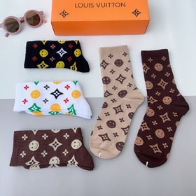 (5 пар в коробке) LV Louis Vuitton — чрезвычайно популярный товар