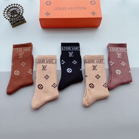 (5 пар в коробке) LV Louis Vuitton — чрезвычайно популярный товар