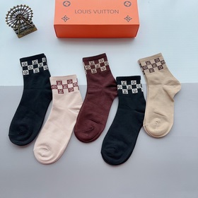 (5 пар в коробке) LV Louis Vuitton — чрезвычайно популярный товар