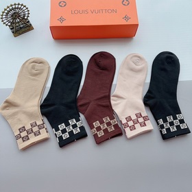 (5 пар в коробке) LV Louis Vuitton — чрезвычайно популярный товар