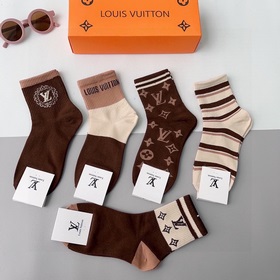 (5 пар в коробке) LV Louis Vuitton — чрезвычайно популярный товар