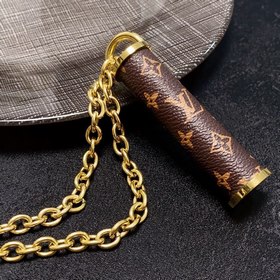 23 Новая модель LV Louis Vuitton длинное кожаное колье с текстуро