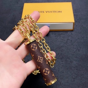 23 Новая модель LV Louis Vuitton длинное кожаное колье с текстуро