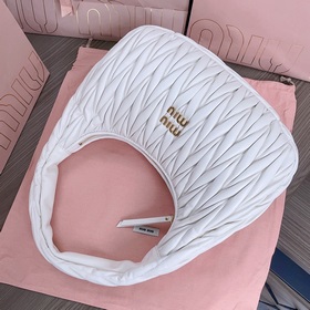 Большой белый 5BC108： Новая сумка MiuWander от MiuMiu, изготовле