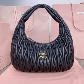 Большой размер 0 Цвет： 5BC108： Новая сумка MiuWander от MiuMiu, и