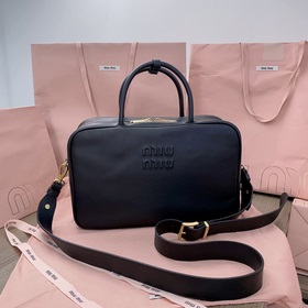 Кекс 5BB117： Новая сумка MiuMiu, изготовлена из высококачественно