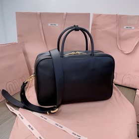 Кекс 5BB117： Новая сумка MiuMiu, изготовлена из высококачественно