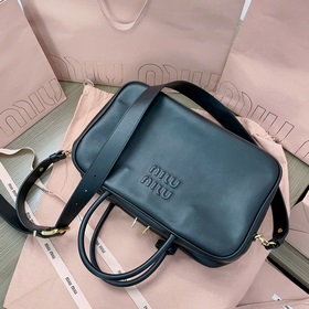 Кекс 5BB117： Новая сумка MiuMiu, изготовлена из высококачественно