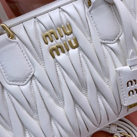 Большой белый цвет, в наличии 5BB124： Новая модель MiuMiu too pre