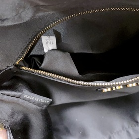 Большой черный цвет, в наличии 5BB124： Новая модель MiuMiu too pr