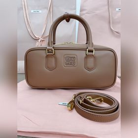 5BB148, новая сумка для боулинга от Miu, представлена официальном