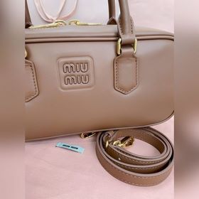 5BB148, новая сумка для боулинга от Miu, представлена официальном