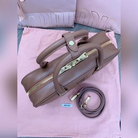 5BB148, новая сумка для боулинга от Miu, представлена официальном