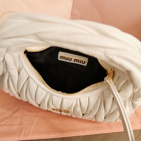 Белый  5BP228： Новая мини-сумка MiuWander от MiuMiu, изготовлена