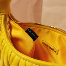 5BC125： Новая сумка MiuWander от MiuMiu, изготовлена из импортной