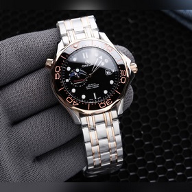 OMEGA представляет новую модель Seamaster суперсветящимся цифербл
