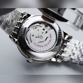 Omega De Ville Корпус： нержавеющая сталь 316L Ремешок： нержавеюща
