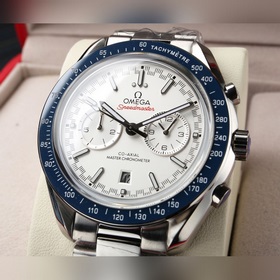 Представляем новые часы Omega Speedmaster Racing. Часы имеют 42-м