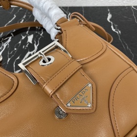 【Высококачественный оригинал】 {Овечья кожа} Pradα Moon Bag Новая 