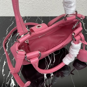 【Высококачественный оригинал】 {Овечья кожа} Pradα Moon Bag Новая 
