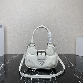 【Высококачественный оригинал】 {Овечья кожа} Pradα Moon Bag Новая