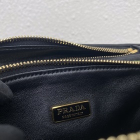【Высочайшее качество】 Новая сумка-близнец 1BC176 Prada треугольна