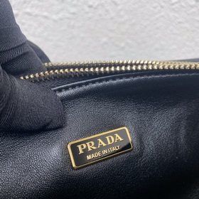【Высочайшее качество】 Новая сумка-близнец 1BC176 Prada треугольна