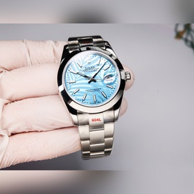 J5 возвращается с новым шедевром — часами Rolex Oyster Perpetual