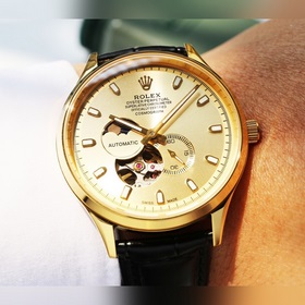 (Водонепроницаемость 5 градусов, можно плавать) Rolex, серия «Сол