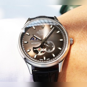 (Водонепроницаемость 5 градусов, можно плавать) Rolex, серия «Сол