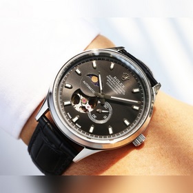 (Водонепроницаемость 5 градусов, можно плавать) Rolex, серия «Сол