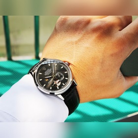 (Водонепроницаемость 5 градусов, можно плавать) Rolex, серия «Сол