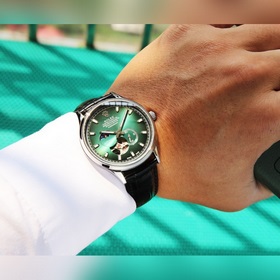 (Водонепроницаемость 5 градусов, можно плавать) Rolex, серия «Сол