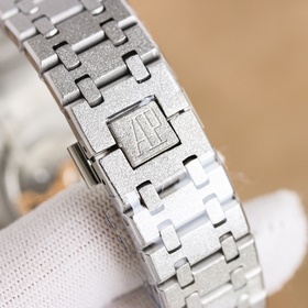 AP Royal Oak Frosted Gold Edition, 41 мм, стальной «король короле