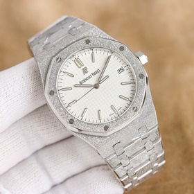 Audemars Piguet Royal Oak 15500V2 — впечатляющий дебют： удаление 