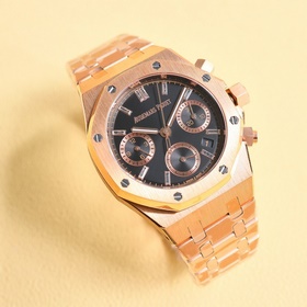 Популярная модель Audemars Piguet Royal Oak 26715BC.ZZ.1356BC.01.