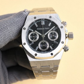 Популярная модель Audemars Piguet Royal Oak 26715BC.ZZ.1356BC.01.