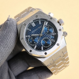 Популярная модель Audemars Piguet Royal Oak 26715BC.ZZ.1356BC.01.